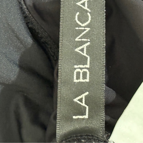 Elegant Black Ruffled Women's Swimsuit sz 10 - Picture 9 of 9